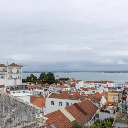 Charming And Bright Townhouse 3bdr By Lovelystay * Lisboa