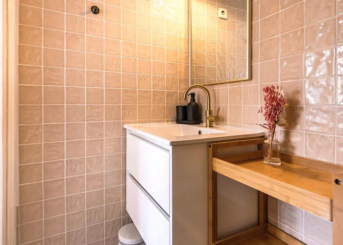 Charming And Bright Townhouse 3bdr By Lovelystay Lisboa