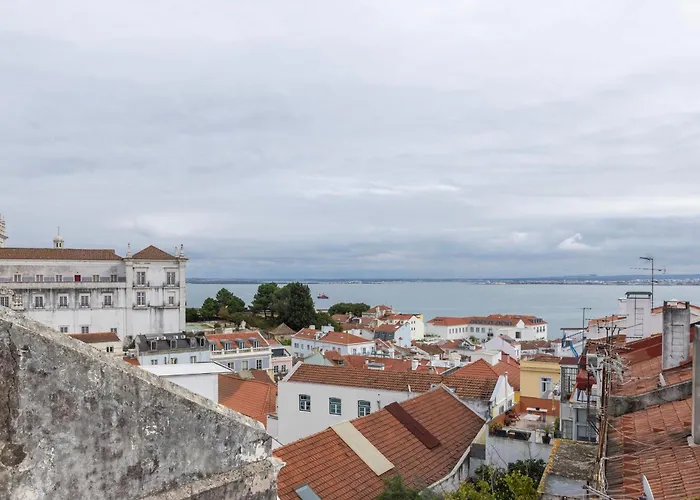 Charming And Bright Townhouse 3bdr By Lovelystay * Lisboa