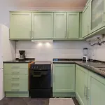 Charming And Bright Townhouse 3bdr By Lovelystay *