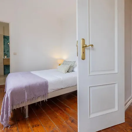 דירה Charming And Bright Townhouse 3bdr By Lovelystay