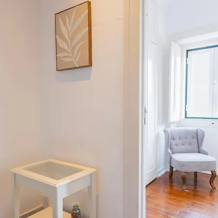 Charming And Bright Townhouse 3bdr By Lovelystay * ליסבון