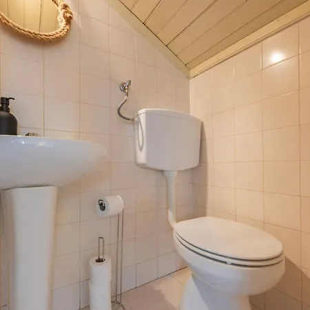 Charming And Bright Townhouse 3bdr By Lovelystay * ליסבון