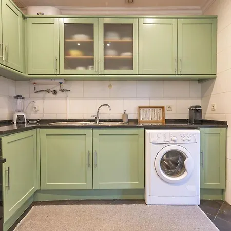 Charming And Bright Townhouse 3bdr By Lovelystay ליסבון