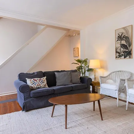 Charming And Bright Townhouse 3bdr By Lovelystay ליסבון